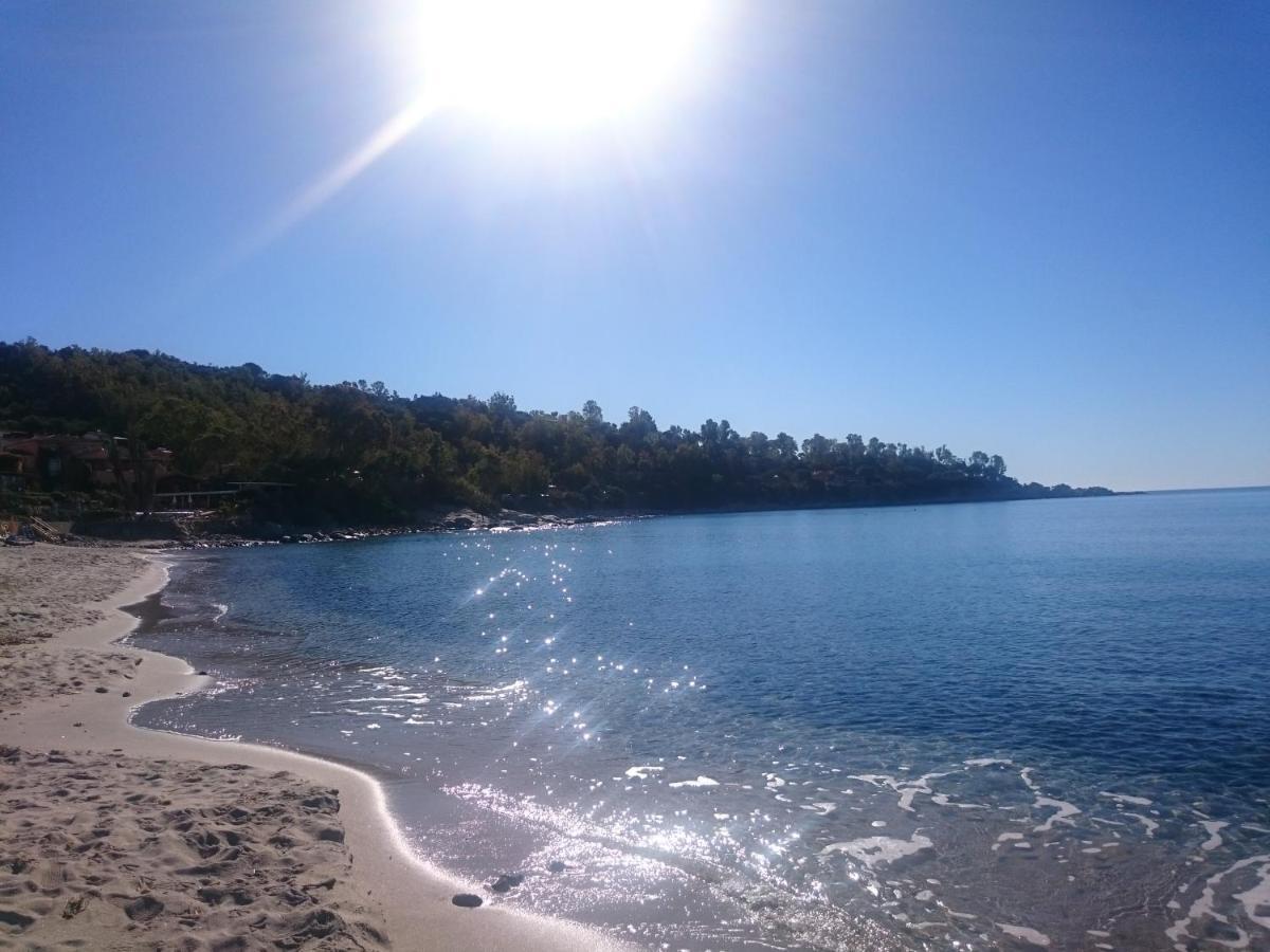 Апартаменты Un Po Di Relax A Pochi Passi Dal Mare! Арбатакс Экстерьер фото
